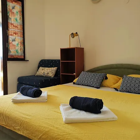 Apartment Samba Pag Town